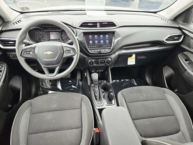 Chevrolet Trailblazer Vehicle Full-screen Gallery Image 06