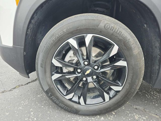 Chevrolet Trailblazer Vehicle Full-screen Gallery Image 14
