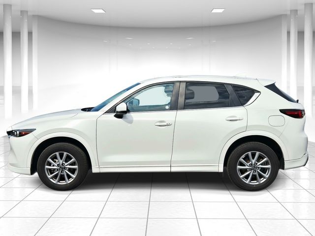 Mazda CX-5 Vehicle Full-screen Gallery Image 02