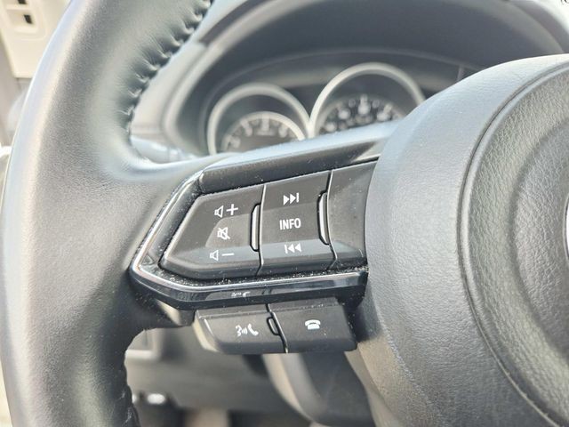 Mazda CX-5 Vehicle Full-screen Gallery Image 16