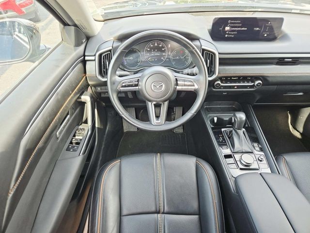 Mazda CX-50 Hybrid Vehicle Full-screen Gallery Image 08