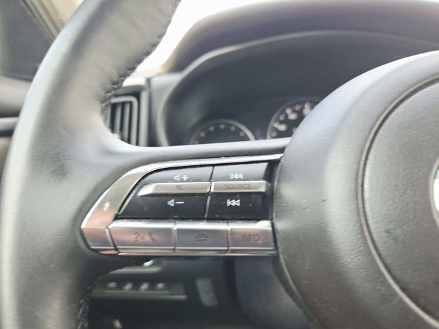 Mazda CX-50 Hybrid Vehicle Full-screen Gallery Image 16