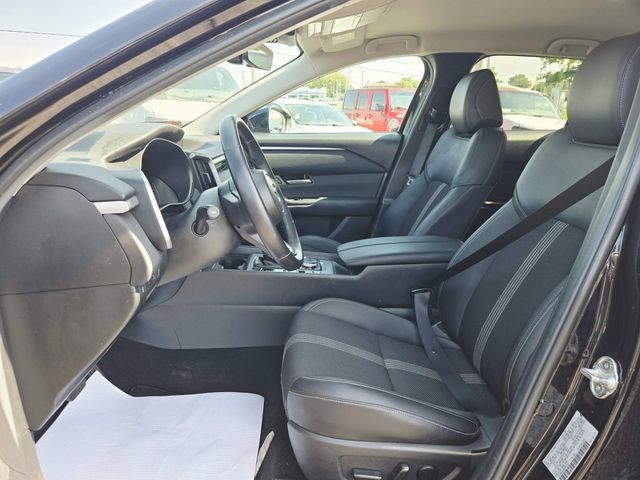 Mazda CX-50 Vehicle Full-screen Gallery Image 08