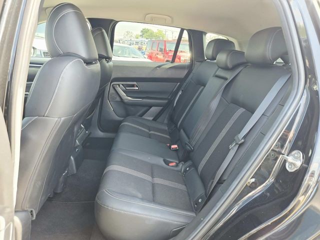Mazda CX-50 Vehicle Full-screen Gallery Image 09