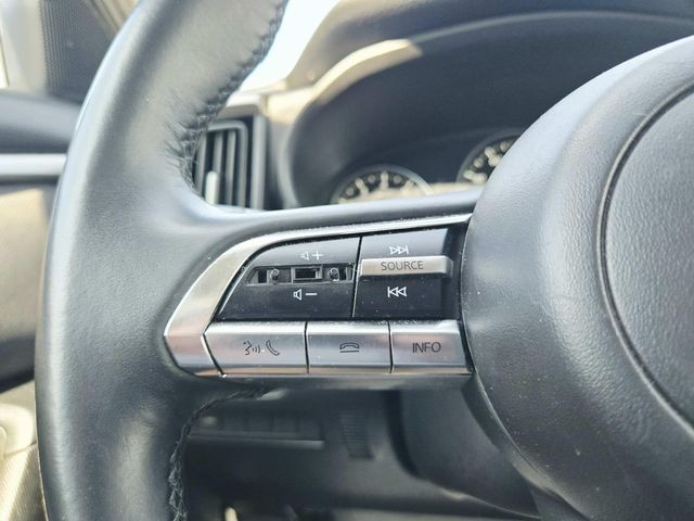 Mazda CX-50 Vehicle Full-screen Gallery Image 15