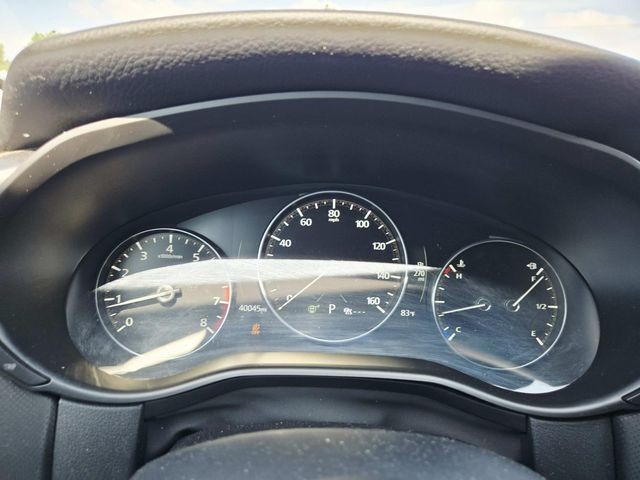 Mazda CX-50 Vehicle Full-screen Gallery Image 17