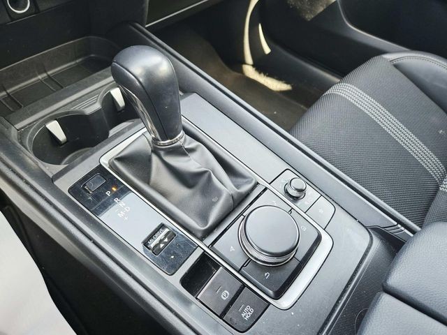 Mazda CX-50 Vehicle Full-screen Gallery Image 24