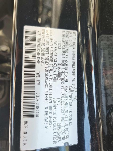 Mazda CX-50 Vehicle Full-screen Gallery Image 32