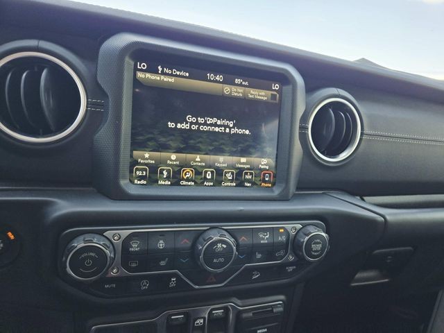 Jeep Wrangler Unlimited Vehicle Full-screen Gallery Image 12