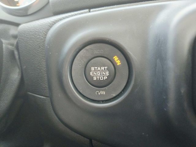Jeep Wrangler Unlimited Vehicle Full-screen Gallery Image 19