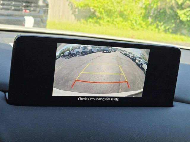 Mazda CX-5 Vehicle Full-screen Gallery Image 14