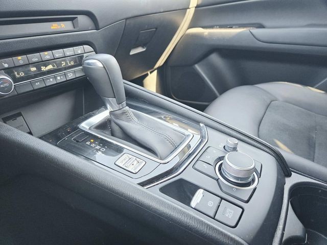Mazda CX-5 Vehicle Full-screen Gallery Image 18
