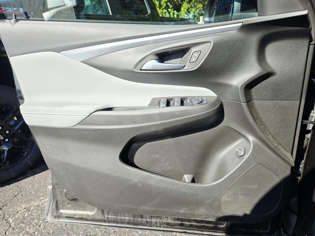 Buick Envista Vehicle Full-screen Gallery Image 20
