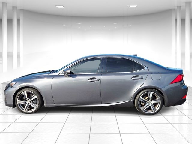 Lexus IS Vehicle Full-screen Gallery Image 02
