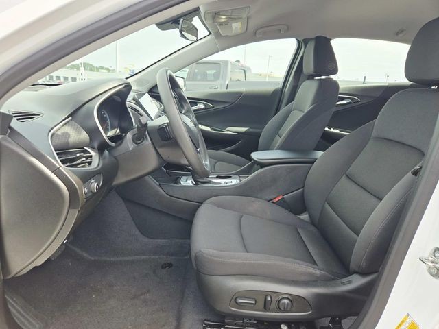 Chevrolet Malibu Vehicle Full-screen Gallery Image 08