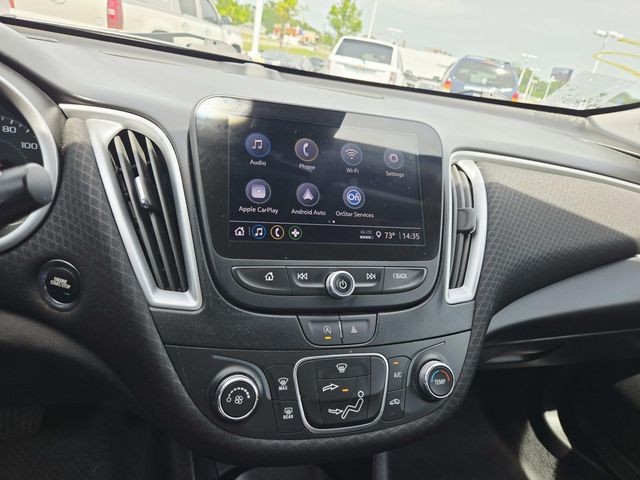 Chevrolet Malibu Vehicle Full-screen Gallery Image 20