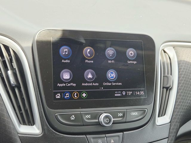 Chevrolet Malibu Vehicle Full-screen Gallery Image 21