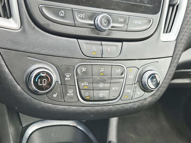 Chevrolet Malibu Vehicle Full-screen Gallery Image 23
