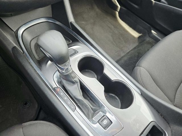 Chevrolet Malibu Vehicle Full-screen Gallery Image 26