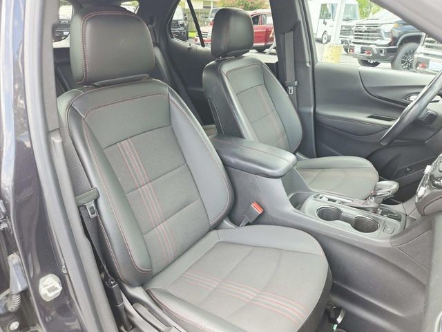 Chevrolet Equinox Vehicle Full-screen Gallery Image 12