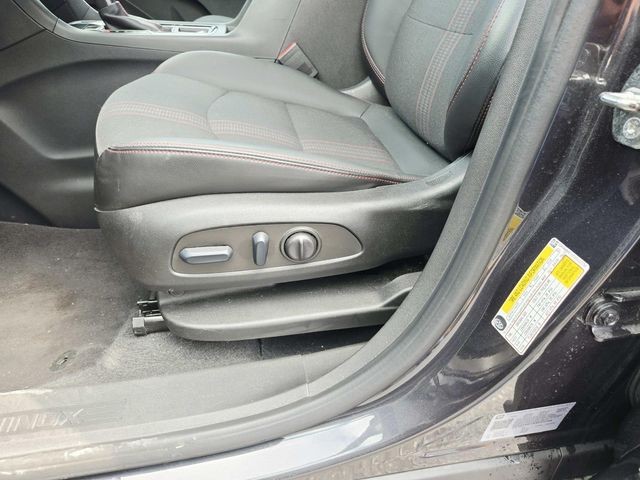 Chevrolet Equinox Vehicle Full-screen Gallery Image 33