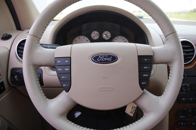 Ford Freestyle Vehicle Image 14