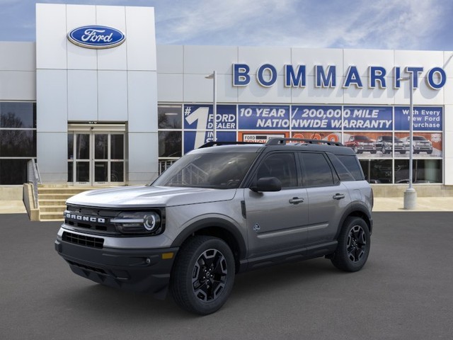 2024 Ford Bronco Sport Outer Banks at Frazier Automotive in Hazelwood MO