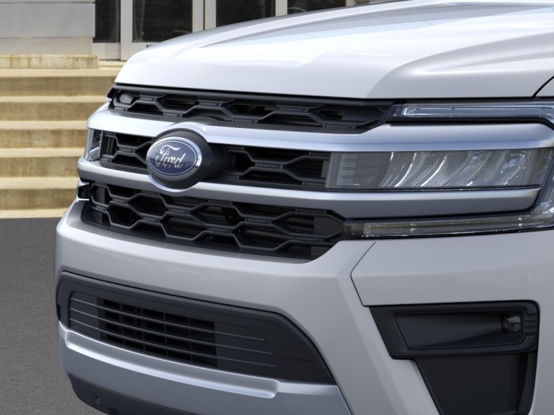 Ford Expedition Vehicle Image 17