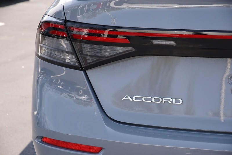 Honda Accord Hybrid Vehicle Image 08