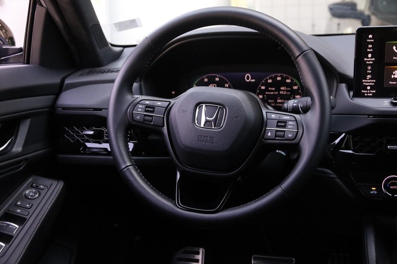 Honda Accord Hybrid Vehicle Image 25