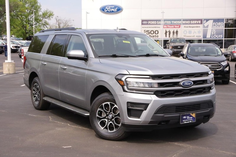2022 Ford Expedition Max XLT photo