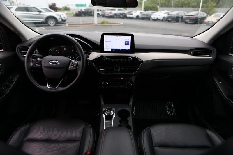 Ford Escape Vehicle Image 24