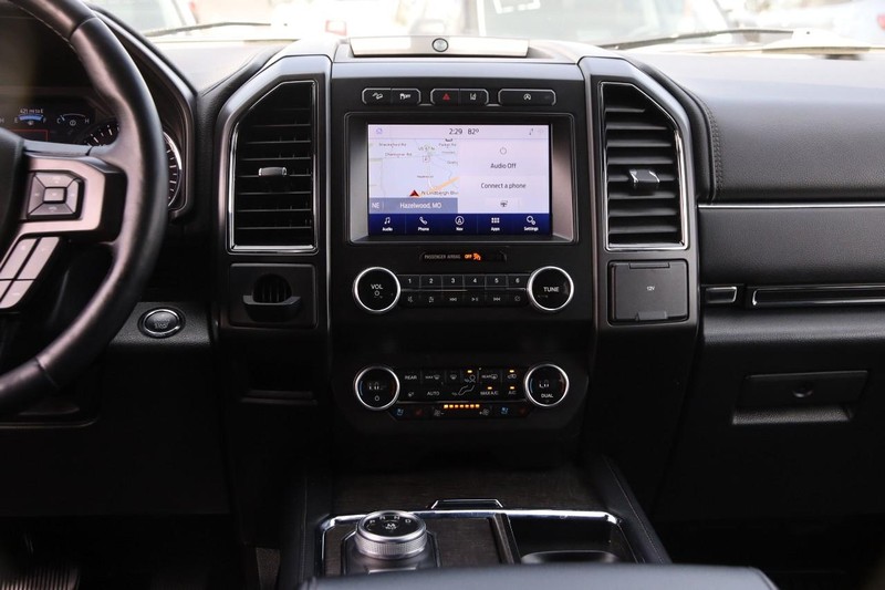 Ford Expedition Max Vehicle Image 27