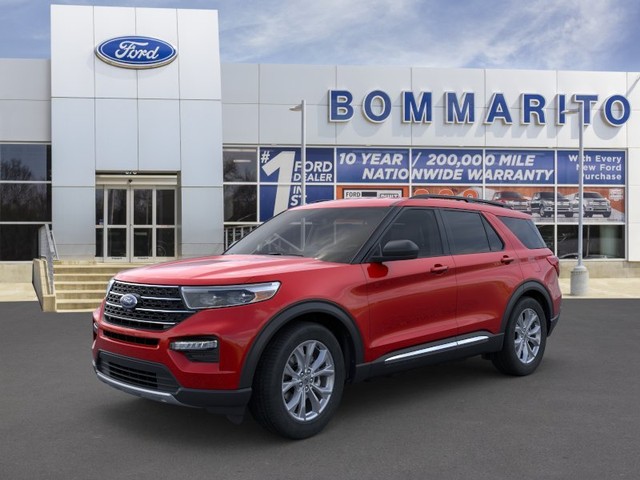2024 Ford Explorer XLT at Bommarito Ford in Hazelwood MO