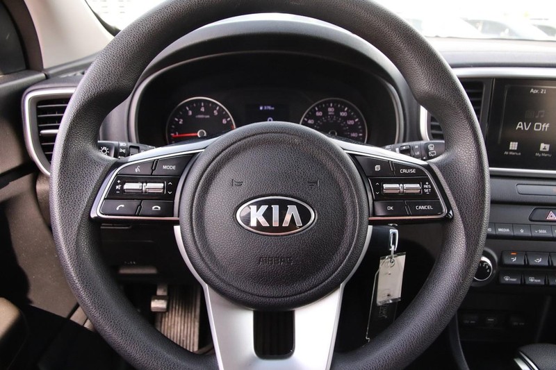Kia Sportage Vehicle Image 13