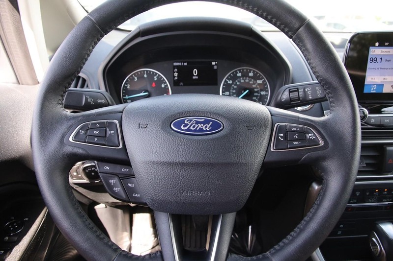 Ford EcoSport Vehicle Image 14