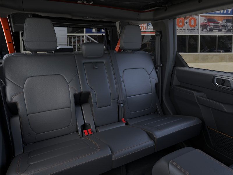 Ford Bronco Vehicle Image 11