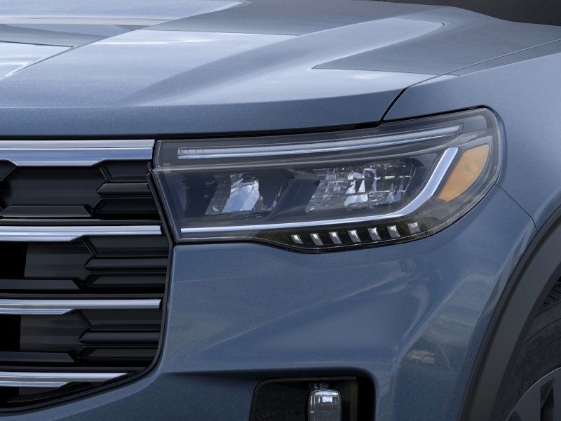 Ford Explorer Vehicle Image 18