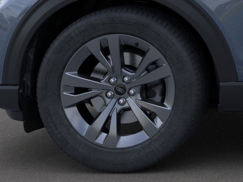 Ford Explorer Vehicle Image 19