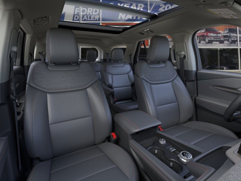 Ford Explorer Vehicle Image 10