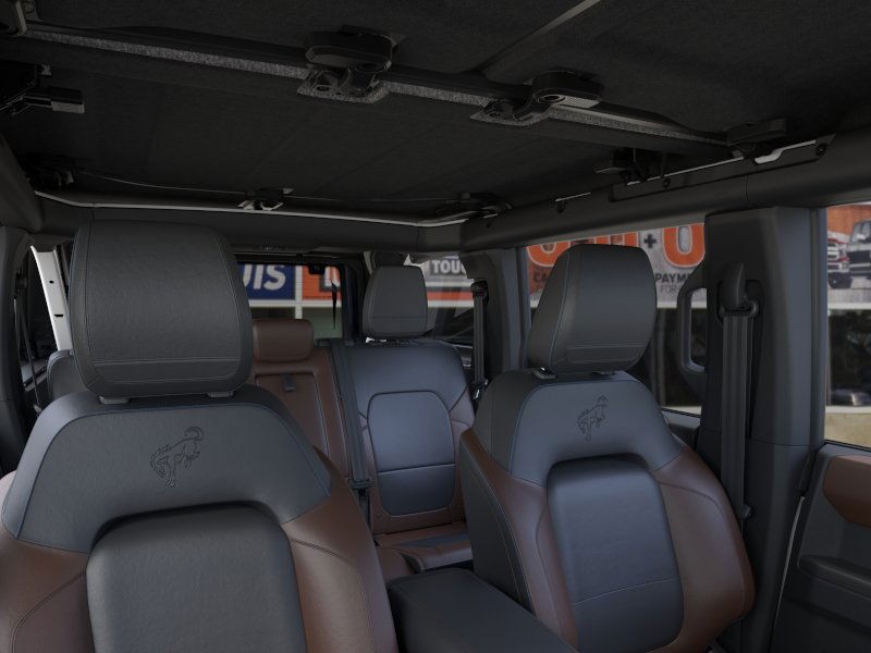 Ford Bronco Vehicle Image 12