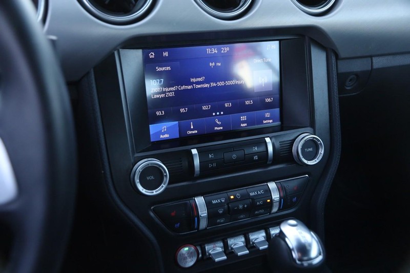 Ford Mustang Vehicle Image 16