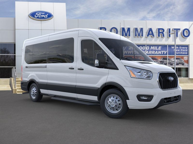 Ford Transit Passenger Wagon Vehicle Image 07