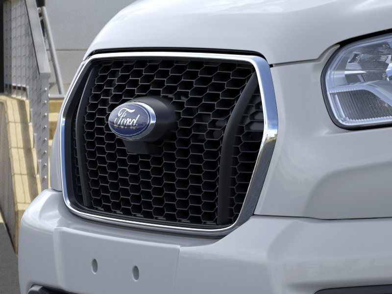 Ford Transit Passenger Wagon Vehicle Image 17