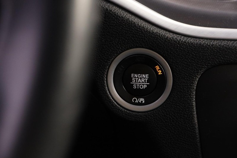 Dodge Charger Vehicle Image 14