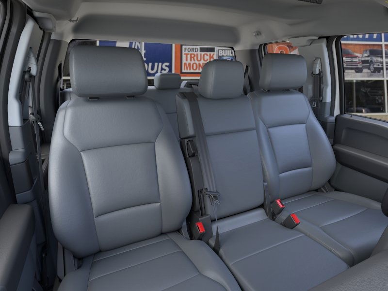 Ford Super Duty F-250 SRW Vehicle Image 10