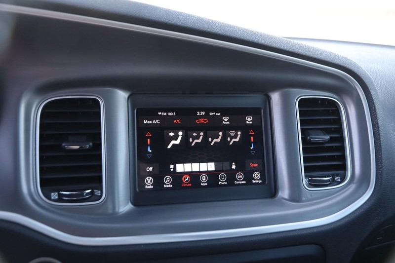 Dodge Charger Vehicle Image 15