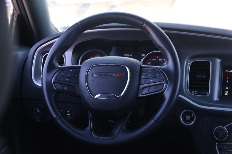 Dodge Charger Vehicle Image 21