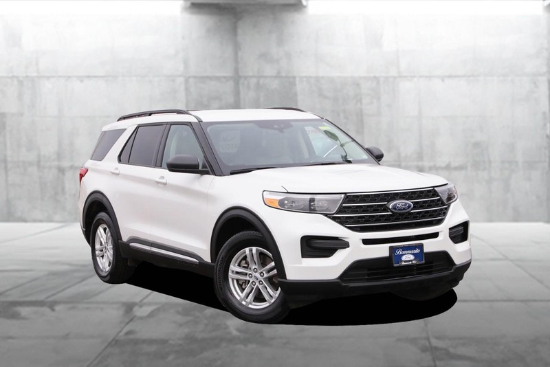 Ford Explorer Vehicle Image 02