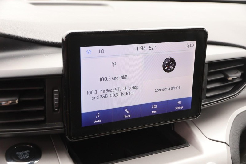Ford Explorer Vehicle Image 17
